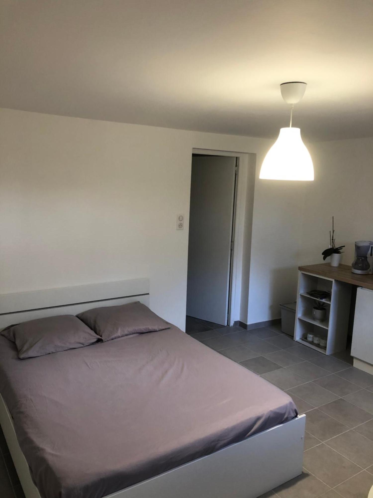 Chambre Avec Entree Independante A La Canourgue Luaran gambar